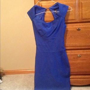 Windsor Royal Blue Form-Fitting Short sleeve Dress